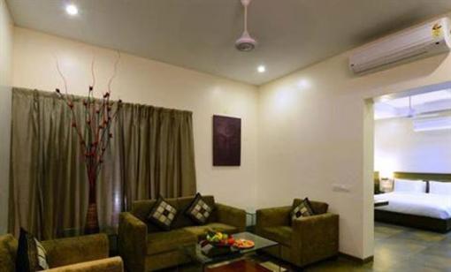 фото отеля MATRIX INN SHIRDI
