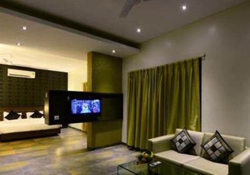 фото отеля MATRIX INN SHIRDI