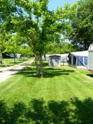 фото отеля Camping-Bungalow la Vall de Campmajor
