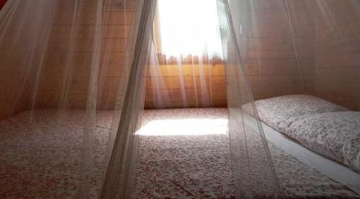 фото отеля Camping-Bungalow la Vall de Campmajor