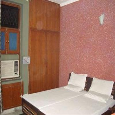 фото отеля Noida Residency Sector 16 18 Nr Atta Market