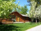 фото отеля Creekside Cabin Fairmont Hot Springs