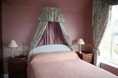 фото отеля Rosehall Guest House