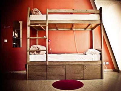 фото отеля Lisbon Poets Hostel
