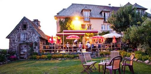 фото отеля Hotel des Remparts Salers