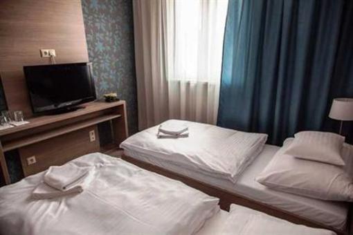 фото отеля Hotel Viktoria Superior