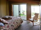 фото отеля Sea Breeze Lodge Hornby Island