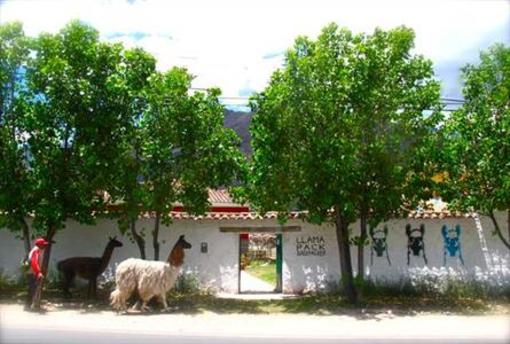 фото отеля Llama Pack Backpacker