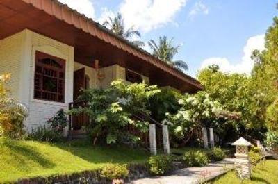 фото отеля Puri Bunga Cottages