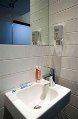 фото отеля EasyHotel Amsterdam