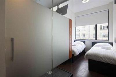 фото отеля EasyHotel Amsterdam