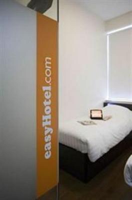 фото отеля EasyHotel Amsterdam