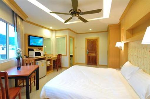 фото отеля Green Harbor Service Apartment Phuket