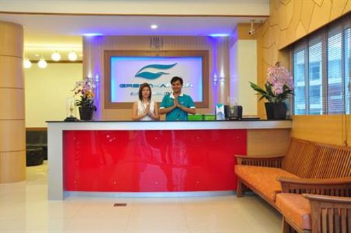 фото отеля Green Harbor Service Apartment Phuket