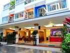 фото отеля Green Harbor Service Apartment Phuket