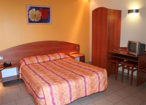 фото отеля Hotel Les Paturelles