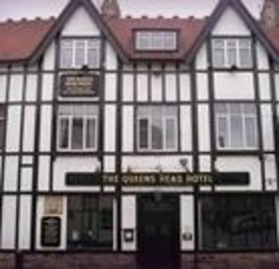 фото отеля The Queens Head Hotel