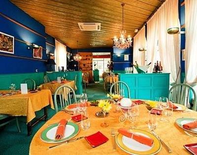 фото отеля Le Bourbon Hotel Yssingeaux