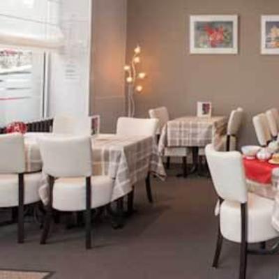 фото отеля Le Bourbon Hotel Yssingeaux
