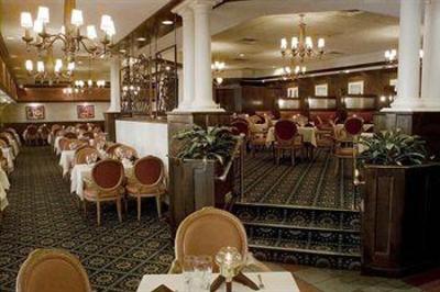 фото отеля Sheraton Greensboro at Four Seasons