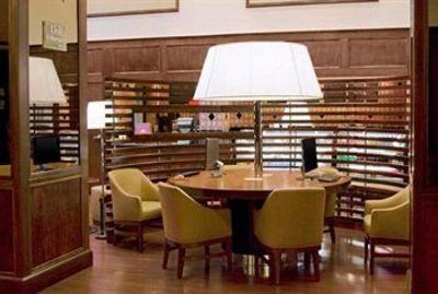 фото отеля Sheraton Greensboro at Four Seasons