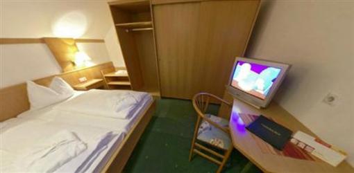 фото отеля Thermenhotel Kurz