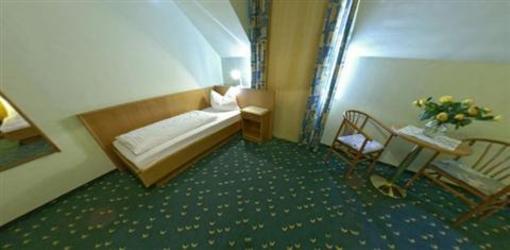 фото отеля Thermenhotel Kurz