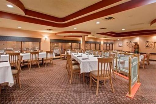 фото отеля Holiday Inn Calgary Airport