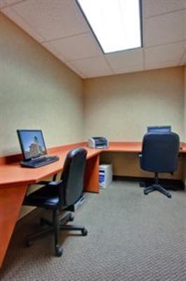 фото отеля Holiday Inn Calgary Airport