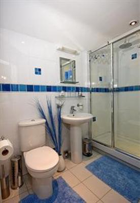 фото отеля Y Garth Bed and Breakfast Newport (Pembrokeshire)