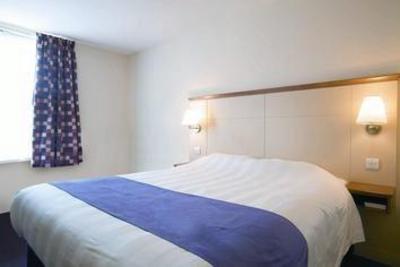 фото отеля Premier Inn Ascot