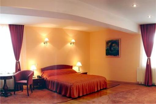 фото отеля Maria Hotel Ramnicu Valcea