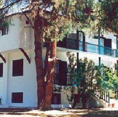 фото отеля Strophilia Apartments