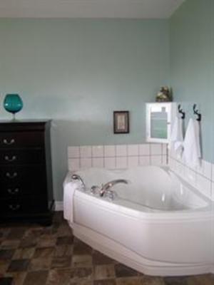 фото отеля Highland Breeze Bed & Breakfast