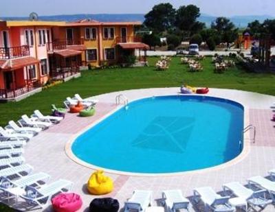фото отеля Kalanora Resort Hotel