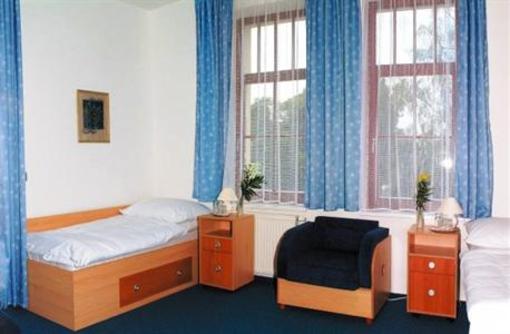 фото отеля Hotel Lazne Velichovky