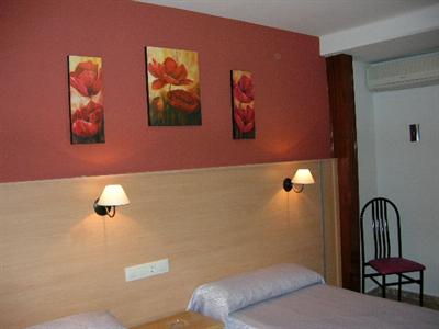 фото отеля Hostal San Juan