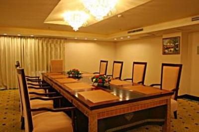 фото отеля Jiarong Grand Hotel