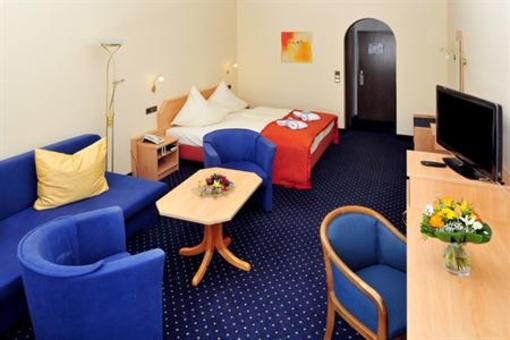 фото отеля Hotel Haus Am Weinberg Sankt Martin
