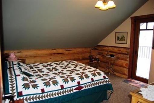 фото отеля Kowal Ski Cabin by Apex Accommodations
