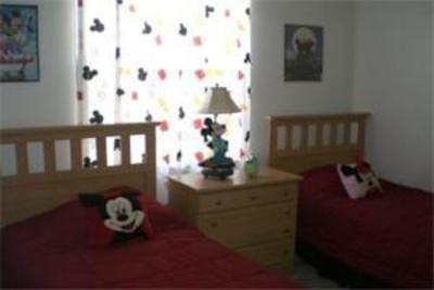 фото отеля Stay Over Rentals of Davenport