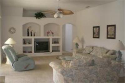 фото отеля Stay Over Rentals of Davenport