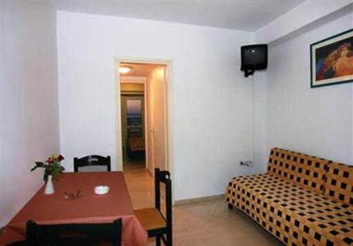 фото отеля Palm Beach Apartments Rethymno