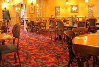 фото отеля Premier Inn Stockport Central