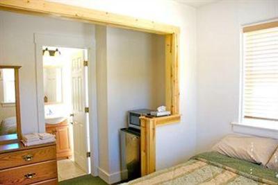 фото отеля Black Dog Inn Steamboat Springs
