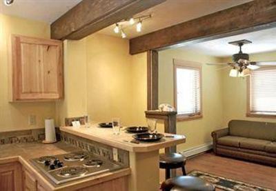 фото отеля Black Dog Inn Steamboat Springs