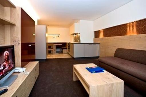 фото отеля Aparthotel Tschanun