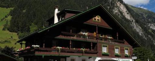 фото отеля Schwarzenstein Gasthaus Finkenberg