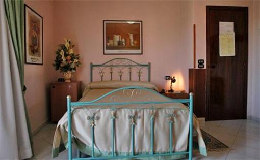 фото отеля Hobbit Hotel Melito di Napoli