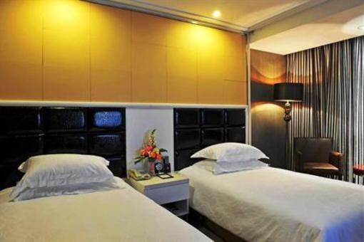 фото отеля Zhen Yue Hotel